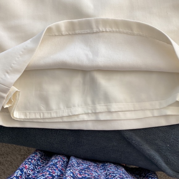 Skirt w/lining, cream color, Talbots size 8 Petite. - Picture 6 of 7